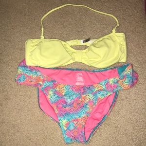 VS Pink bikini